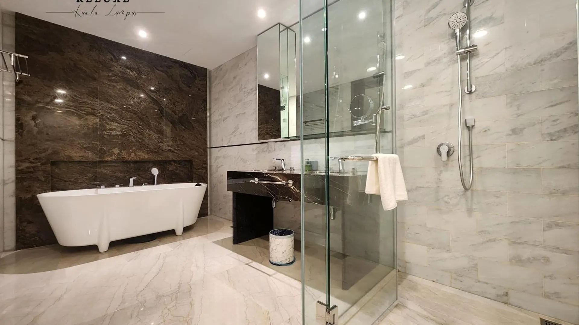 The Platinum 2 Klcc Premium Suite By Reluxe Kuala Lumpur